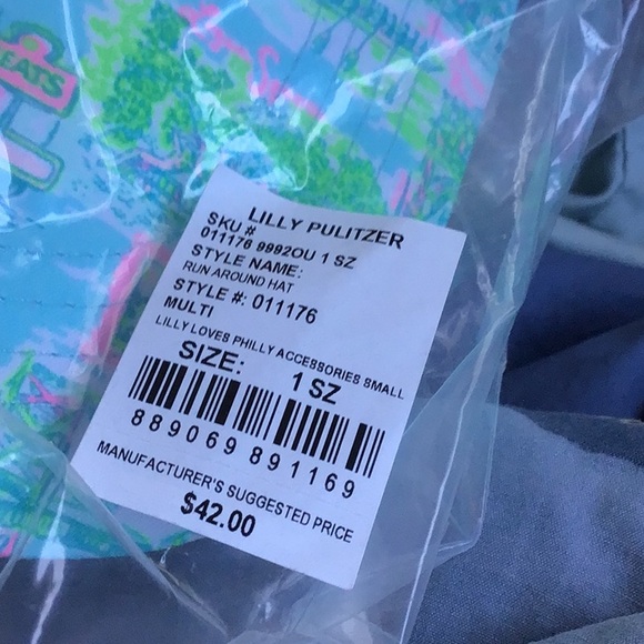 Lilly Pulitzer Philadelphia Run Round Hat 
NWT - Picture 2 of 3